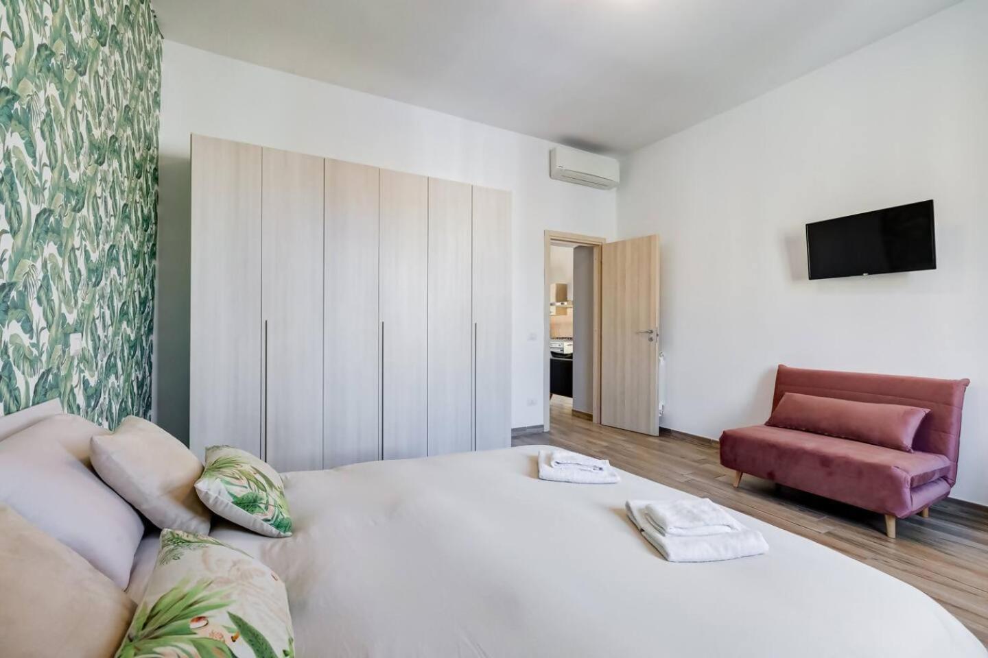 Bright And Spacious 2Bdr Apartment Рим Екстериор снимка